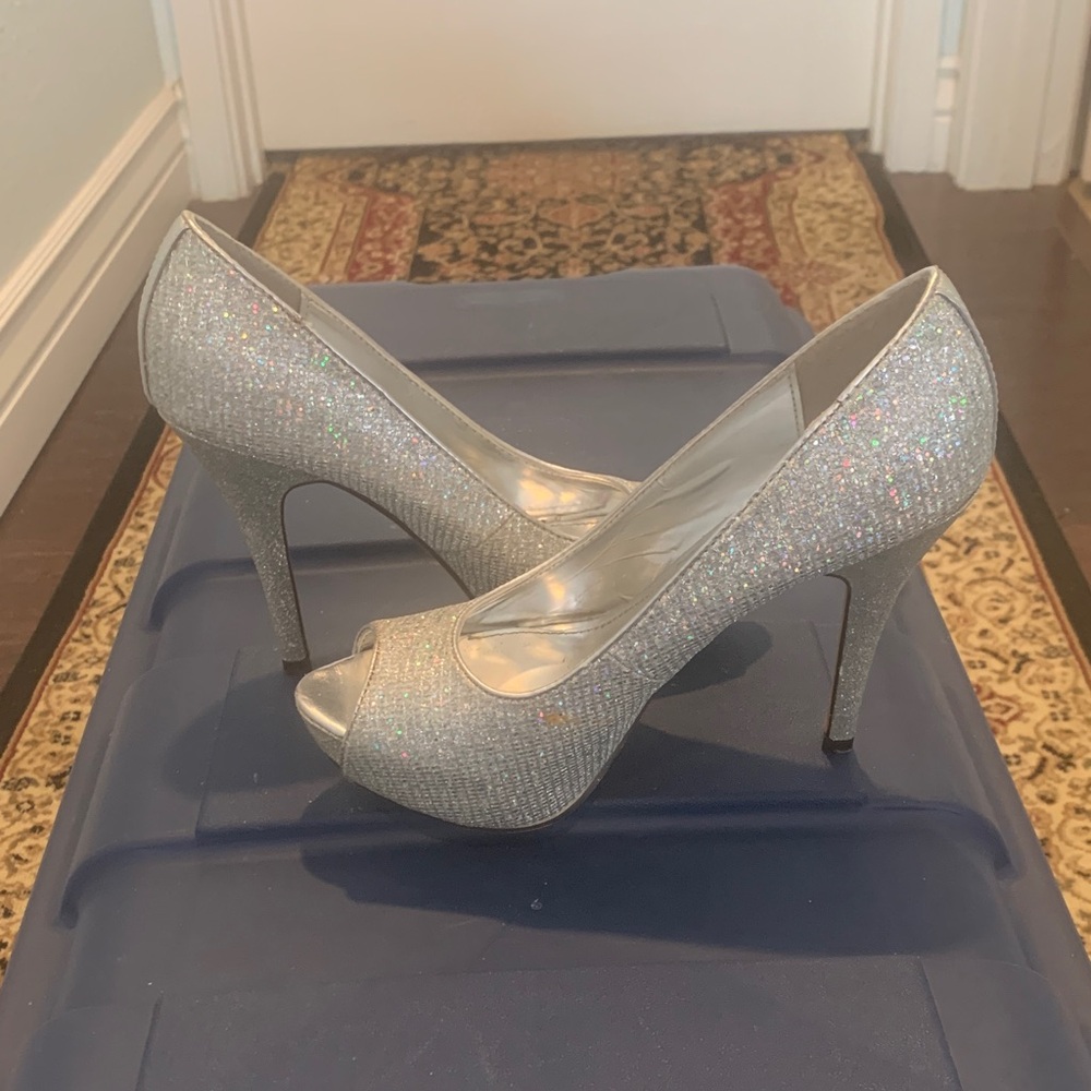 Worthington Silver Glitter Peep-Toe Heels - Picture 9 of 10